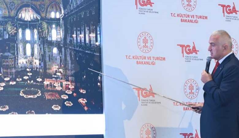 Ayasofya yabancı turistlere ücretli olacak
