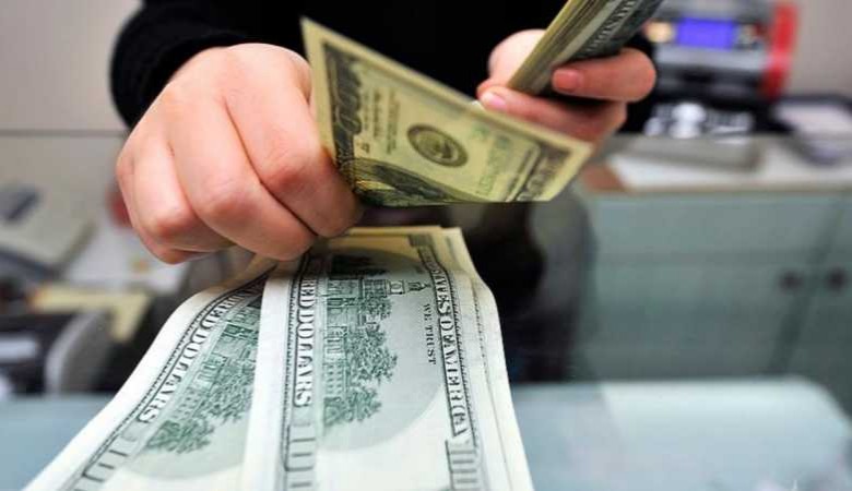 Dolar ve euro rekor tazeledi