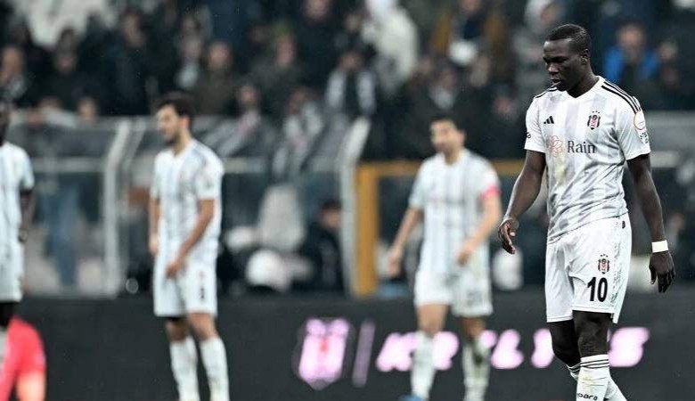 Eşim rahatsız deyip Paris'e giden Aboubakar, saç ektirip gelmiş