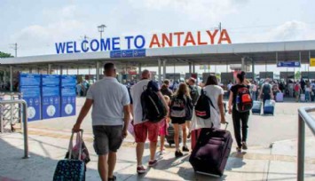 Yabancı turist, deprem dayanıklılığını sorguluyor