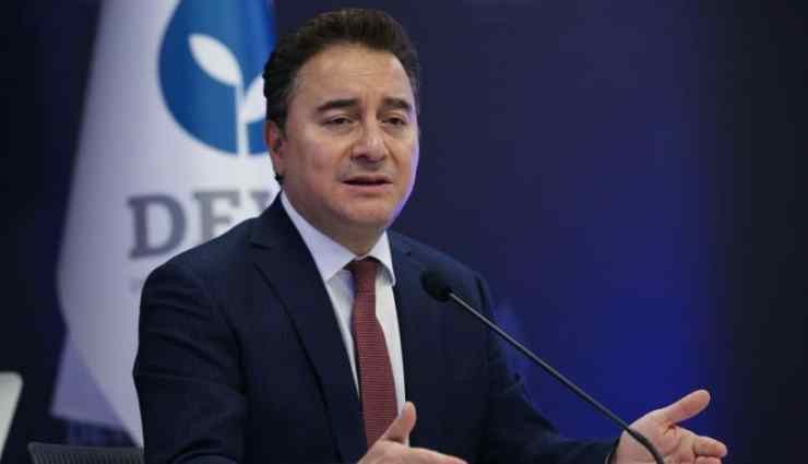Ali Babacan: Merkez Bankası'nda döviz bitti, altınları satıyorlar