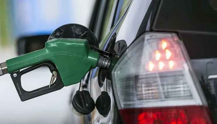 Benzine bu gece büyük zam var!