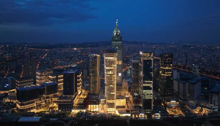 Finans merkezi açıldı; bankaların döviz alımlarına sınırlama geldi