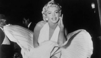 Marilyn Monroe'nun imzalı pozu açık artırmada