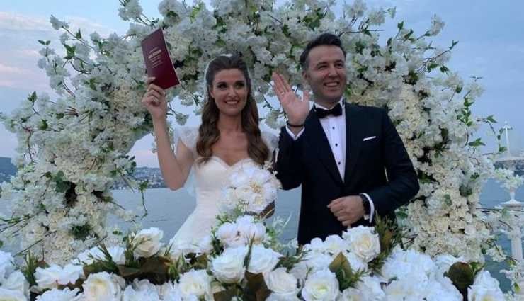 Mehmet Akif Ersoy ile Pınar Erbaş boşanmaktan vazgeçti