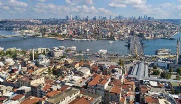 Ünlü ekonomist açıkladı: Konut fiyatları daha da düşecek!