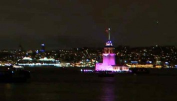 Kız Kulesi lazer şovuyla açıldı