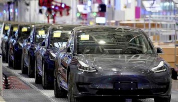 Tesla, 1 milyondan fazla aracını geri çağırdı