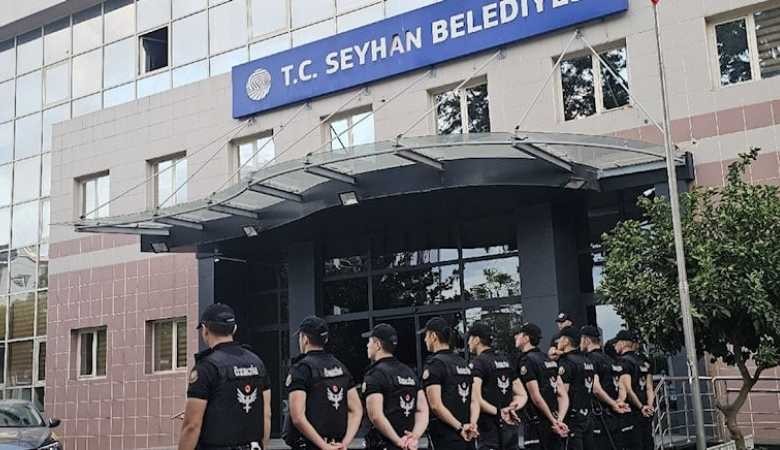 Adana'da belediyelere rüşvet operasyonu