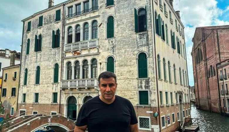 Ahmet Güneştekin, Venedik'te 600 yıllık binayı satın aldı