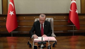 Cumhurbaşkan Erdoğan gece yarısı kimleri görevden aldı?