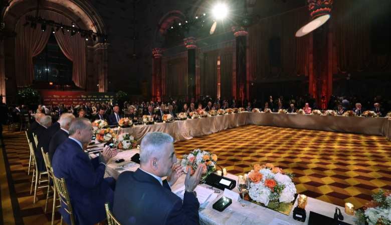 Hangi patronlar Cumhurbaşkanı Erdoğan'ın masasına oturmak için 250 Bin Dolar ödedi?