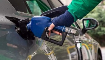 Motorinden sonra benzine de dev zam geldi: İşte güncel fiyatlar