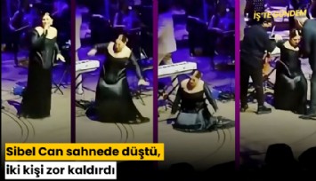 Sibel Can sahnede düştü, iki kişi zor kaldırdı