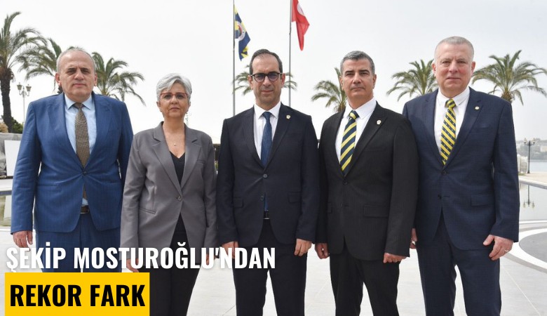 Şekip Mosturoğlu'ndan rekor fark