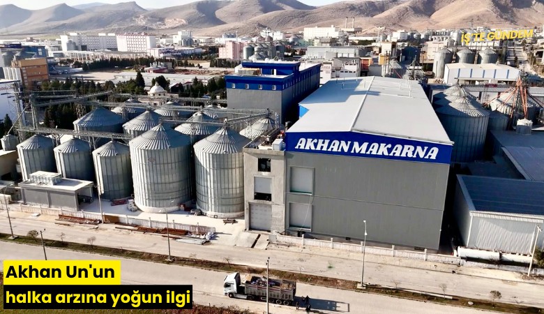 Akhan Un'un halka arzına yoğun ilgi